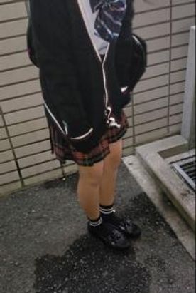 【個撮】図書委員の家出少女①コンビニで拾って車内でイタズラ