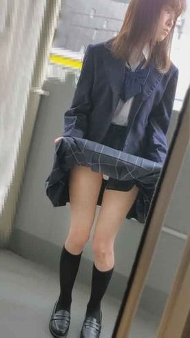 県立商業科②財布を盗まれお金欲しさに知らないおじさんと○交する少女