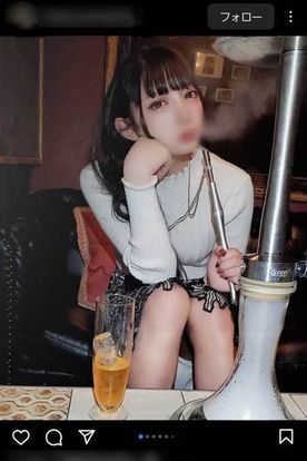 巨乳くびれ巨尻美人のシーシャバー店員・見つめられ唾液まみれのフェラ、巨根で生ハメで喘ぎまくり。