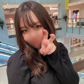 緊急特価！社会人デビューの美乳女の無毛マンコに大量中出し。