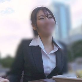 【素人】２９歳スーツ姿のOLお姉さんをナンパ。性欲に飢えた身体を震わせヨガリ淫れるハメ撮りセックス。